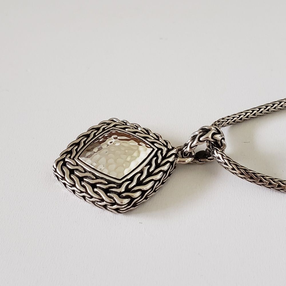 JOHN HARDY Classic Chain Sterling Silver Palu Hammered Pendant Necklace - Picture 5 of 10